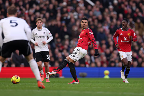 Casemiro chơi xuất sắc trong trận Man Utd vs Fulham