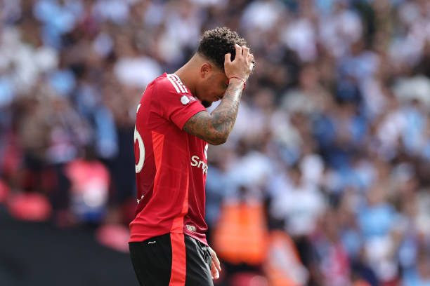 Man Utd mất trắng Sancho