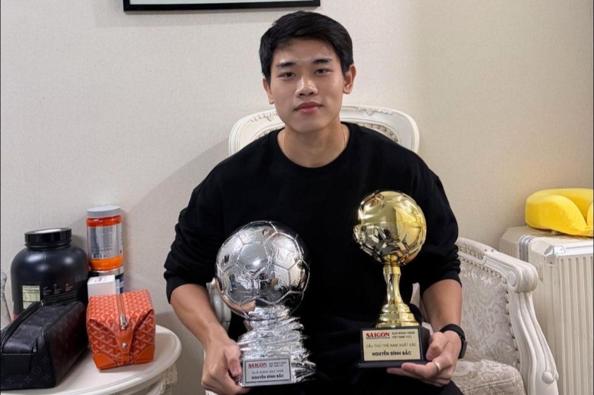 Nhà Đình Bắc mở hội, đãi 100 mâm cỗ gây sốt