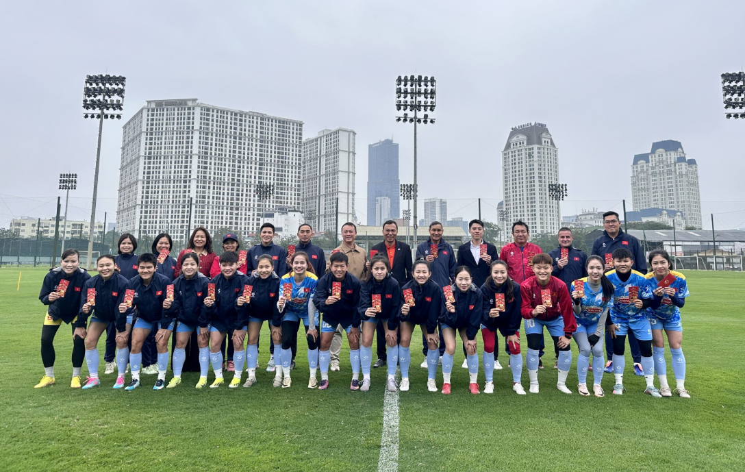 Screenshot buổi tập tuyển nữ Việt Nam