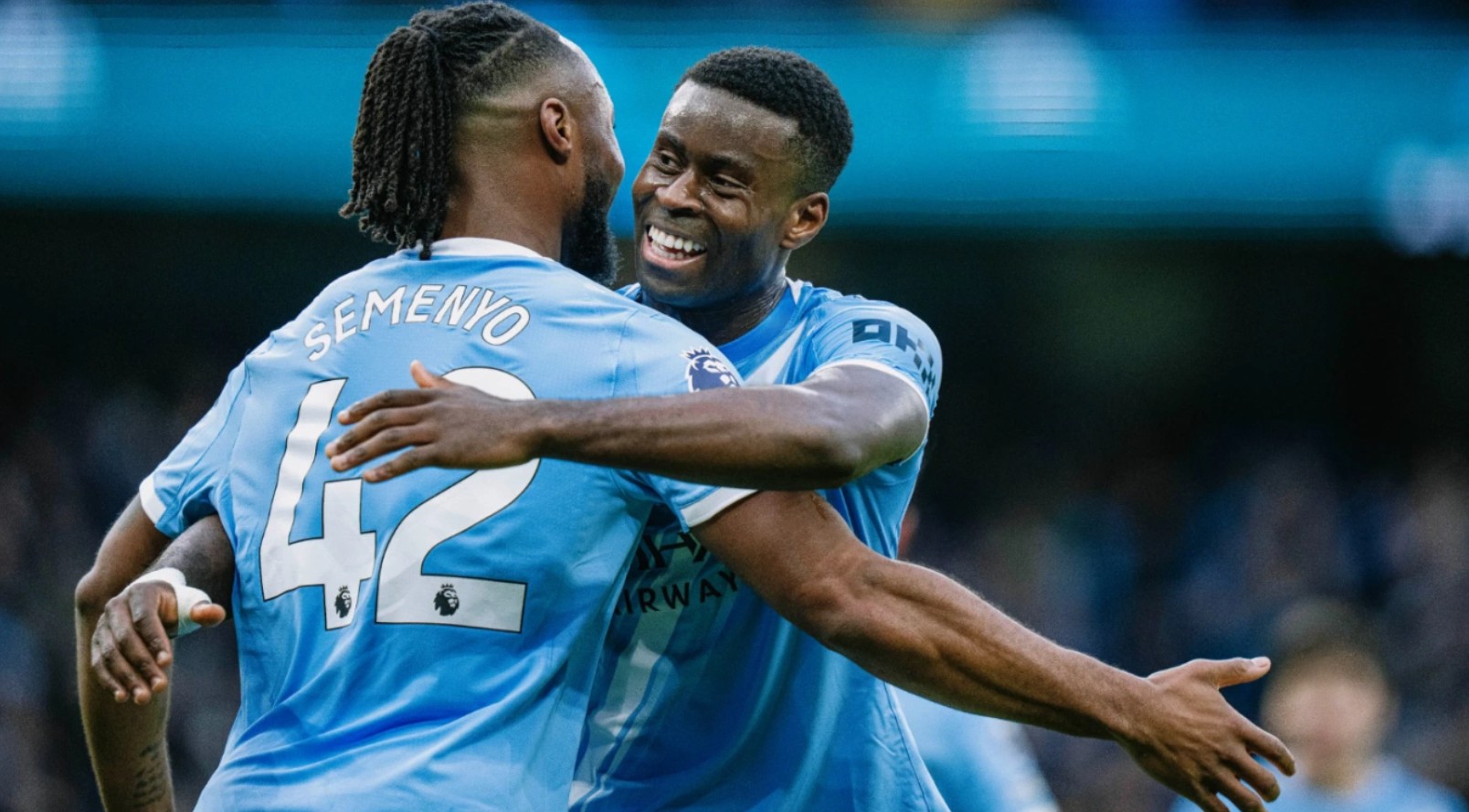 Antoine Semenyo và Marc Guehi cập bến Man City