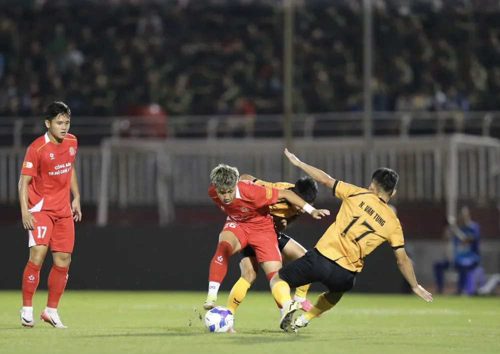 Công an TPHCM đang gặp khó khăn về lực lượng để cạnh tranh ngôi đầu