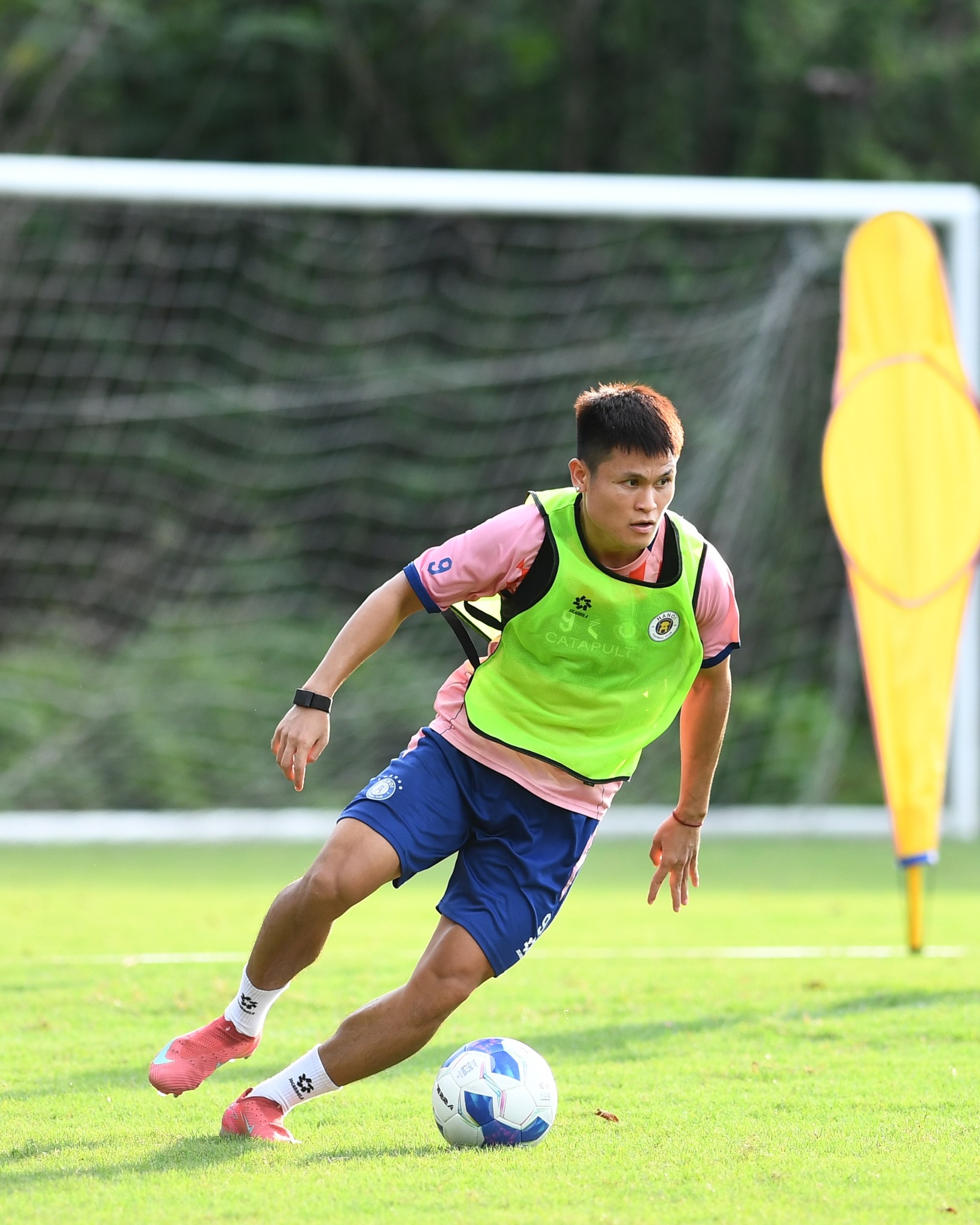 Tin nóng bóng đá Việt hôm nay 16/10: Xuân Son gửi thông điệp ý nghĩa; Cầu thủ Hà Nội FC tập ngay khi trở về từ đội tuyển Việt Nam - Ảnh 3.