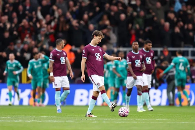 Burnley chưa tìm lại được chiến thắng