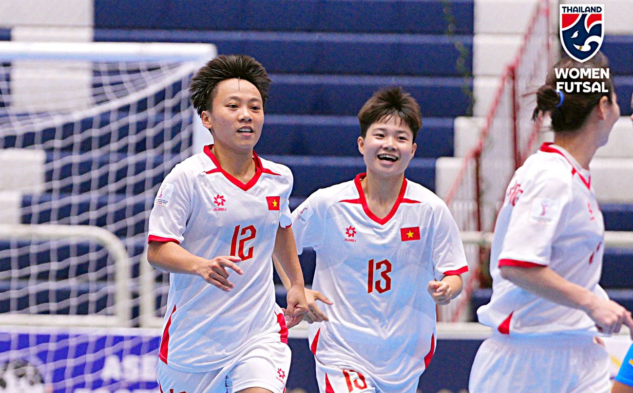 Futsal nữ Việt Nam giành vé vào bán kết Giải futsal nữ châu Á 2026