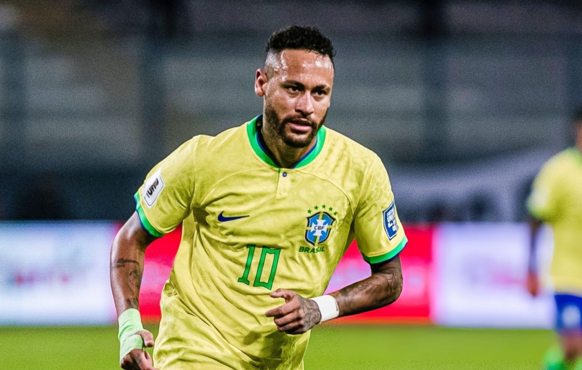 Tiền đạo Neymar suy nghĩ về giải nghệ