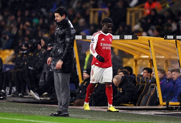 Saka không thể giúp Arsenal có trọn 3 điểm.