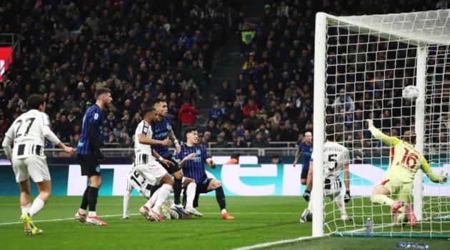 Trận derby diễn ra hấp dẫn cho đến những phút cuối cùng.