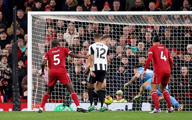 Konate thi đấu ổn định và ghi bàn