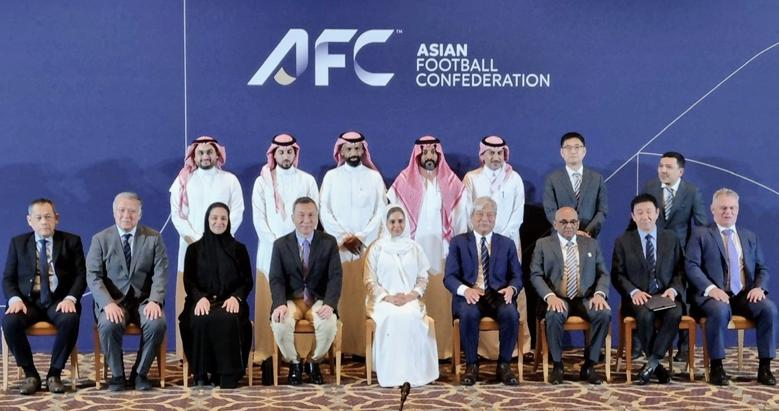 Tin nóng bóng đá Việt hôm nay 16/10: Xuân Son gửi thông điệp ý nghĩa; Cầu thủ Hà Nội FC tập ngay khi trở về từ đội tuyển Việt Nam - Ảnh 2.