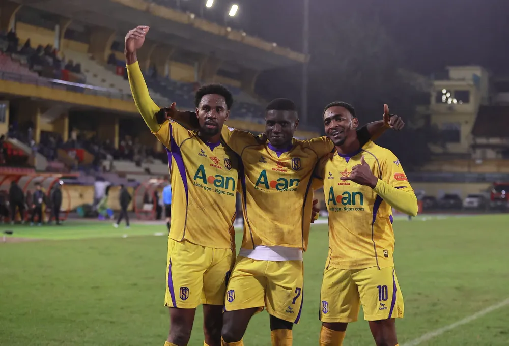 SLNA thắng Viettel 4-1 trên sân Hàng Đẫy