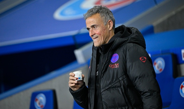 Enrique đang hạng phúc tại PSG.