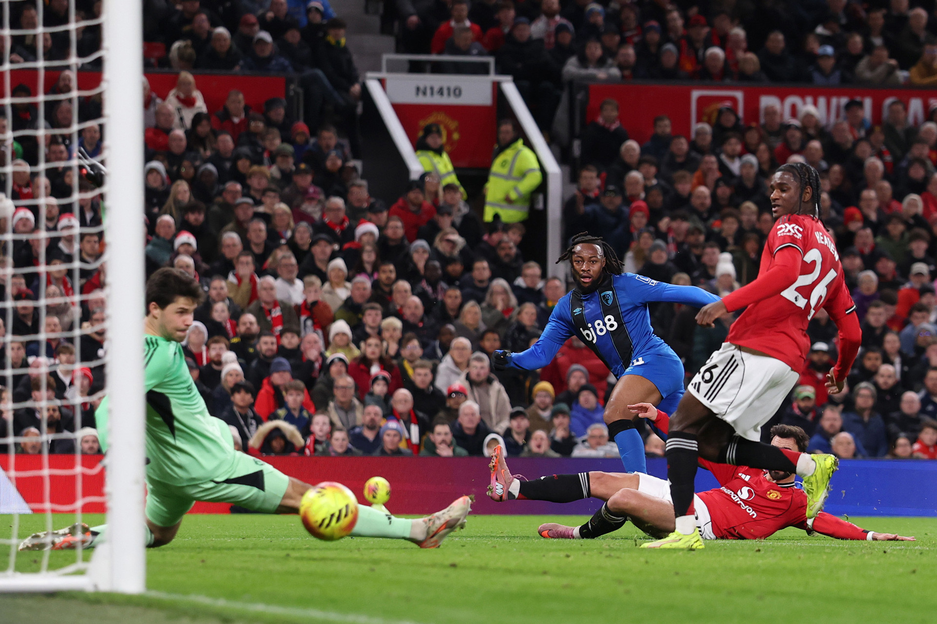 Semenyo phong độ cao tại Bournemouth