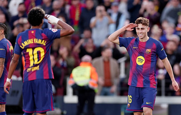 Barca dễ dàng đánh bại Levante với chiến thắng cách biệt.