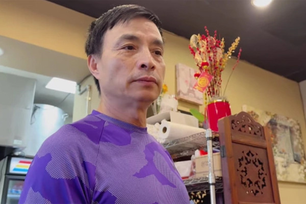 Bố Xuân Mai - Ảnh 7. Tuấn Cảnh rao bán tiệm phở gà tại Mỹ