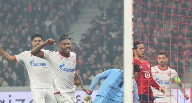 Lille nhận thất bại trên sân nhà