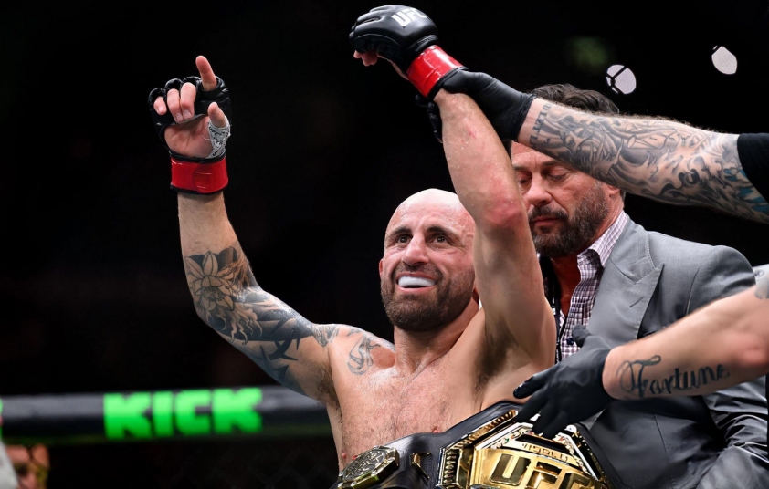 UFC 325: Volkanovski áp đảo Lopes