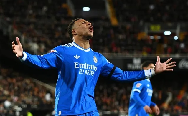 Mbappe thi đấu hết mình cho Real Madrid