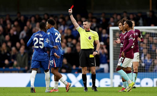 Fofana bị đuổi ảnh hưởng đến thế trận Chelsea