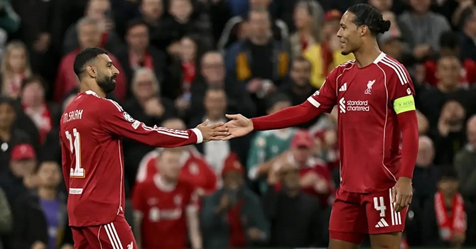 Van Dijk ca ngợi Salah