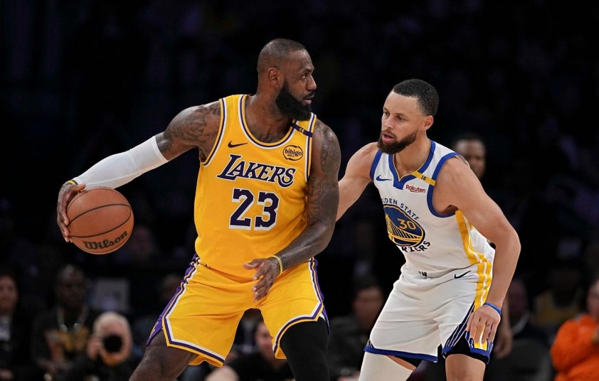 LeBron James và Stephen Curry tranh tài ở NBA All Star 2026
