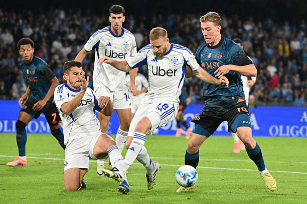 Napoli bị Napoli bị