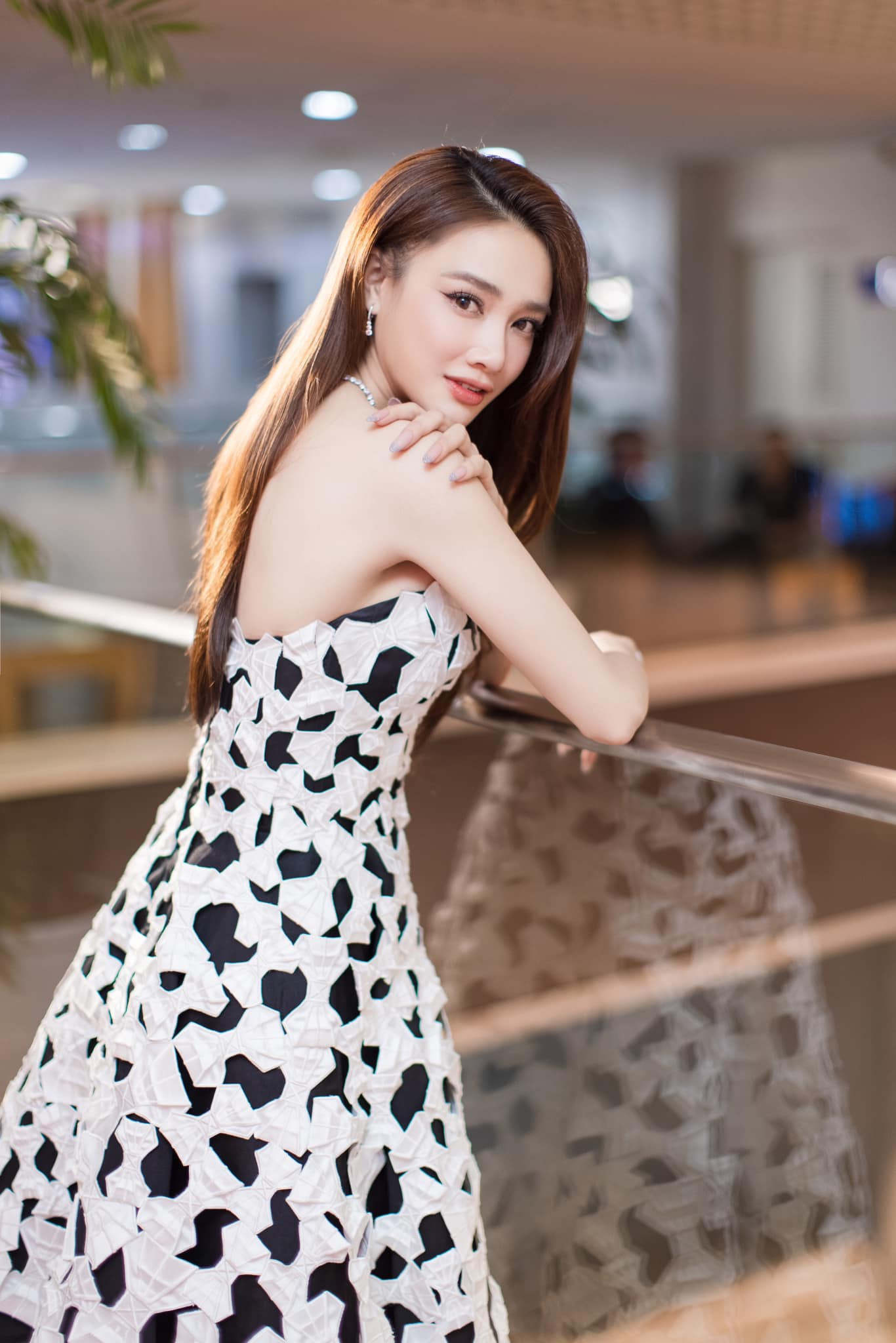 Sự nghiệp thăng hoa của Nhã Phương nhờ các phim VFC