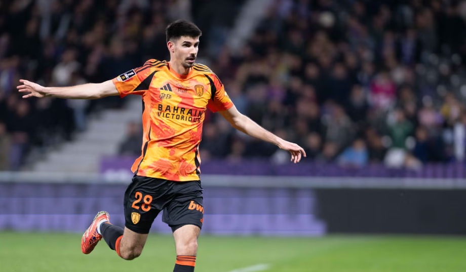 Phong độ yếu kém của Paris FC