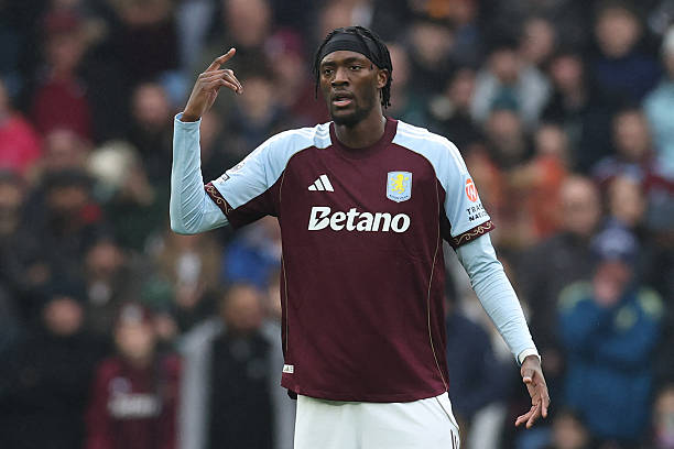 Tammy Abraham trở lại Aston Villa