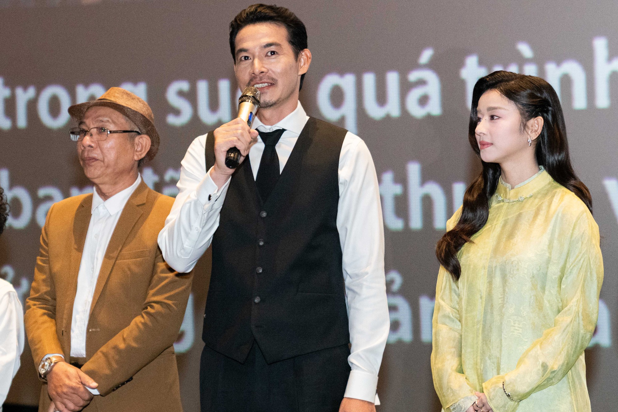 Quách Ngọc Ngoan vai diễn hài hước lần đầu