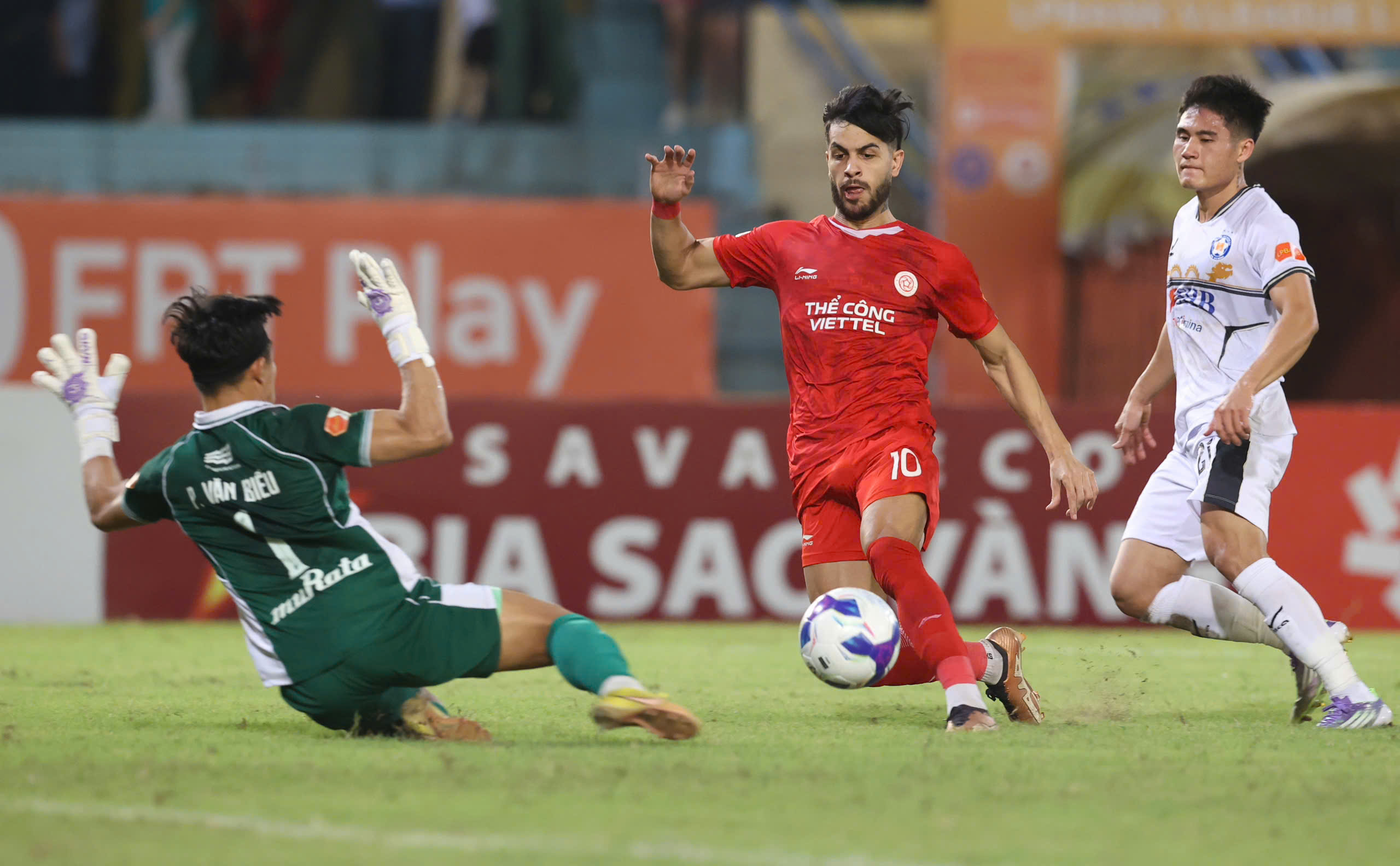 Văn Biểu mắc sai lầm quyết định Văn Biểu mắc sai lầm