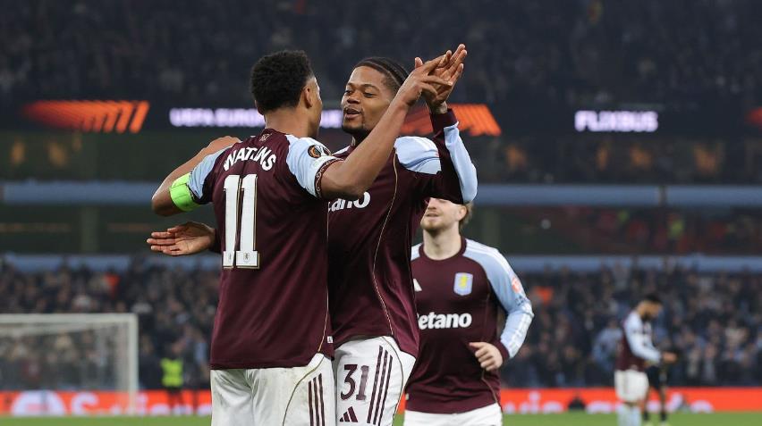 Aston Villa giành vé vào tứ kết Europa League