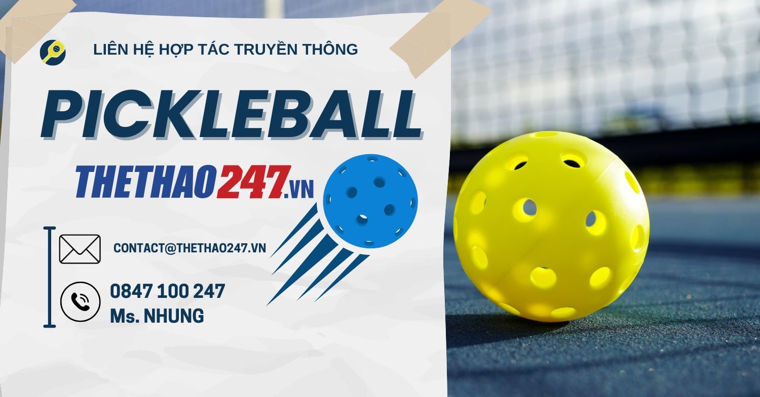 Trâm Anh trên sân pickleball với bụng bầu