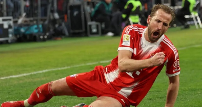 Kane dính chấn thương.