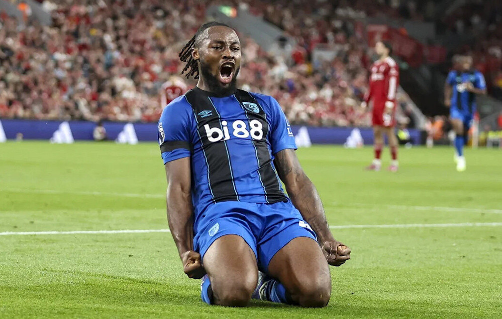 Tiền đạo Antoine Semenyo đang chơi cho Bournemouth