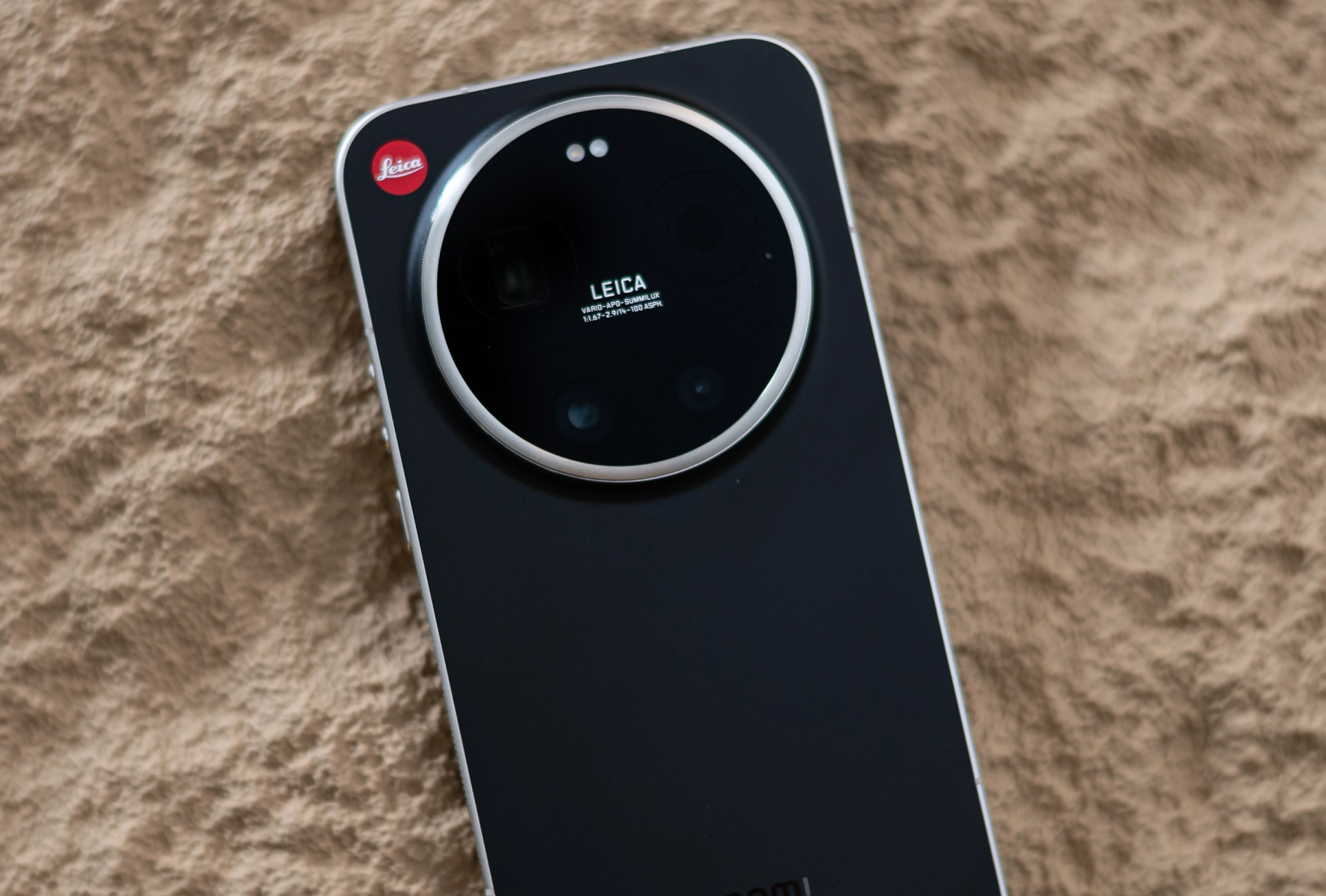 Bản đặc biệt của Xiaomi 17 Ultra giá đến 50 triệu đồng. Bản đặc biệt của Xiaomi 17 Ultra giá đến 50 triệu đồng.