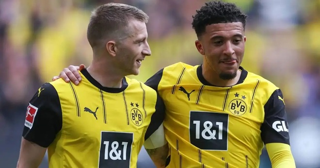 Sancho và Reus khi còn cùng ở Dortmund. Sancho và Reus khi còn cùng ở Dortmund.