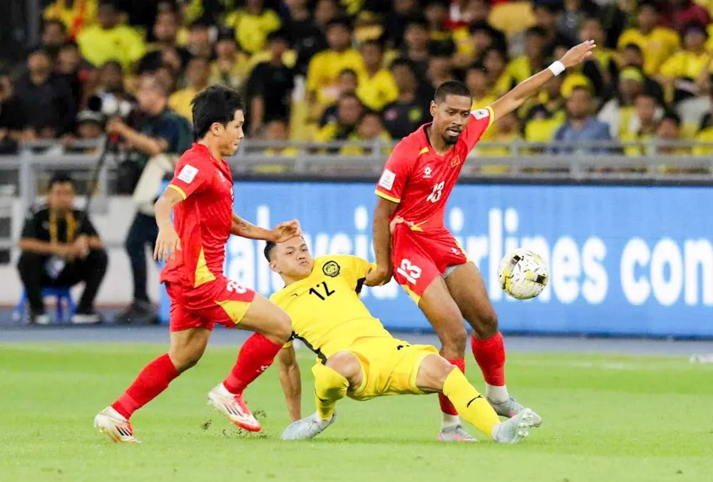 Văn Vĩ và Quang Vinh trong danh sách đội tuyển