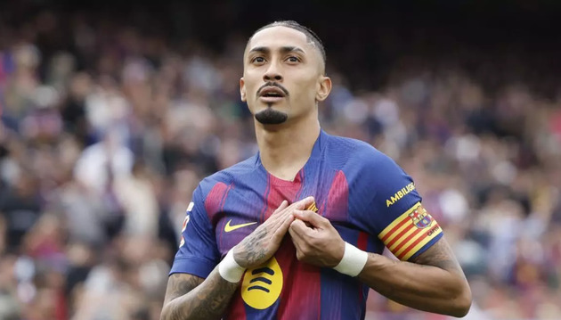 Raphinha thi đấu xuất sắc tại Camp Nou