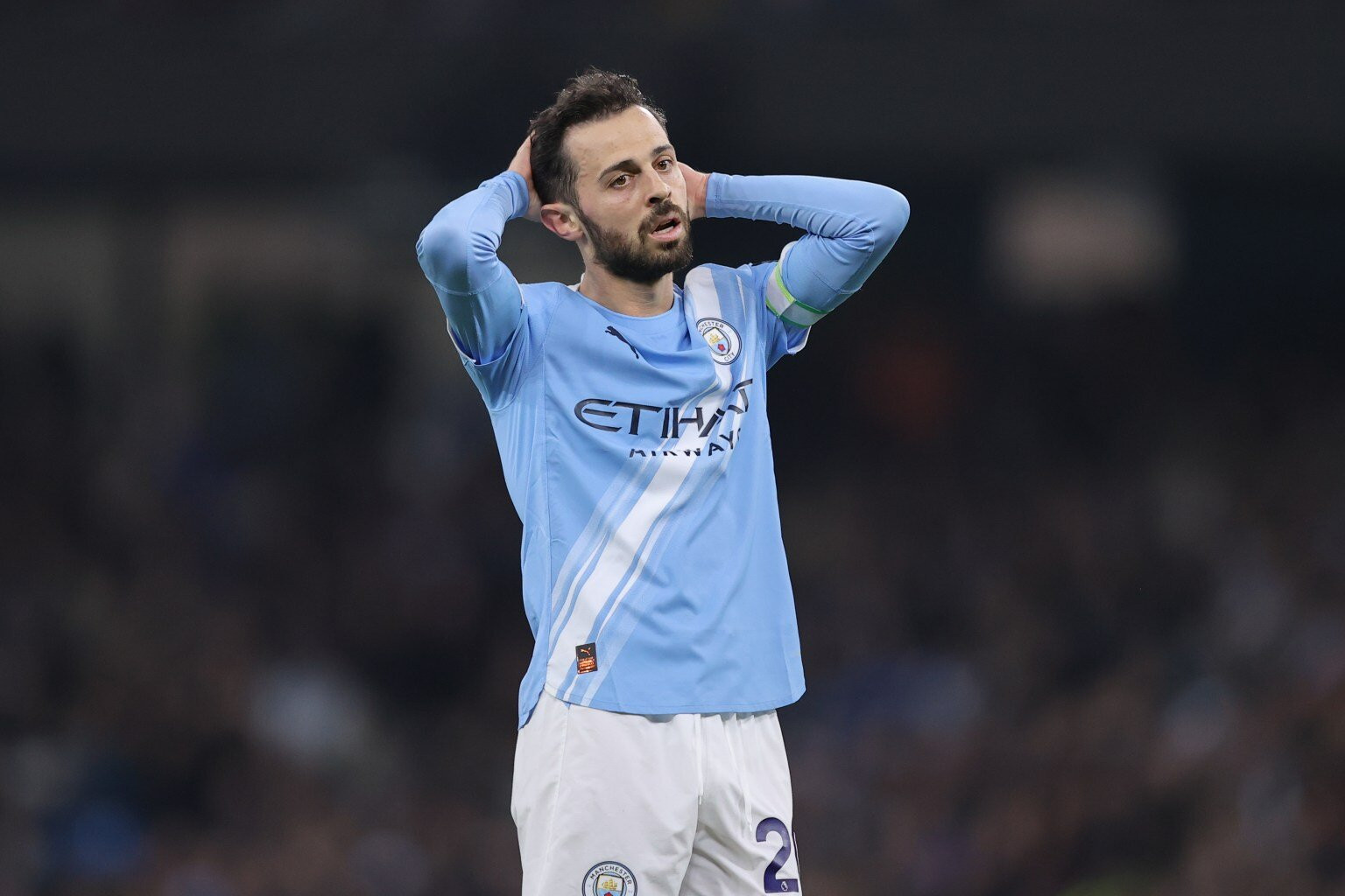 Bernardo Silva Manchester City phản ứng