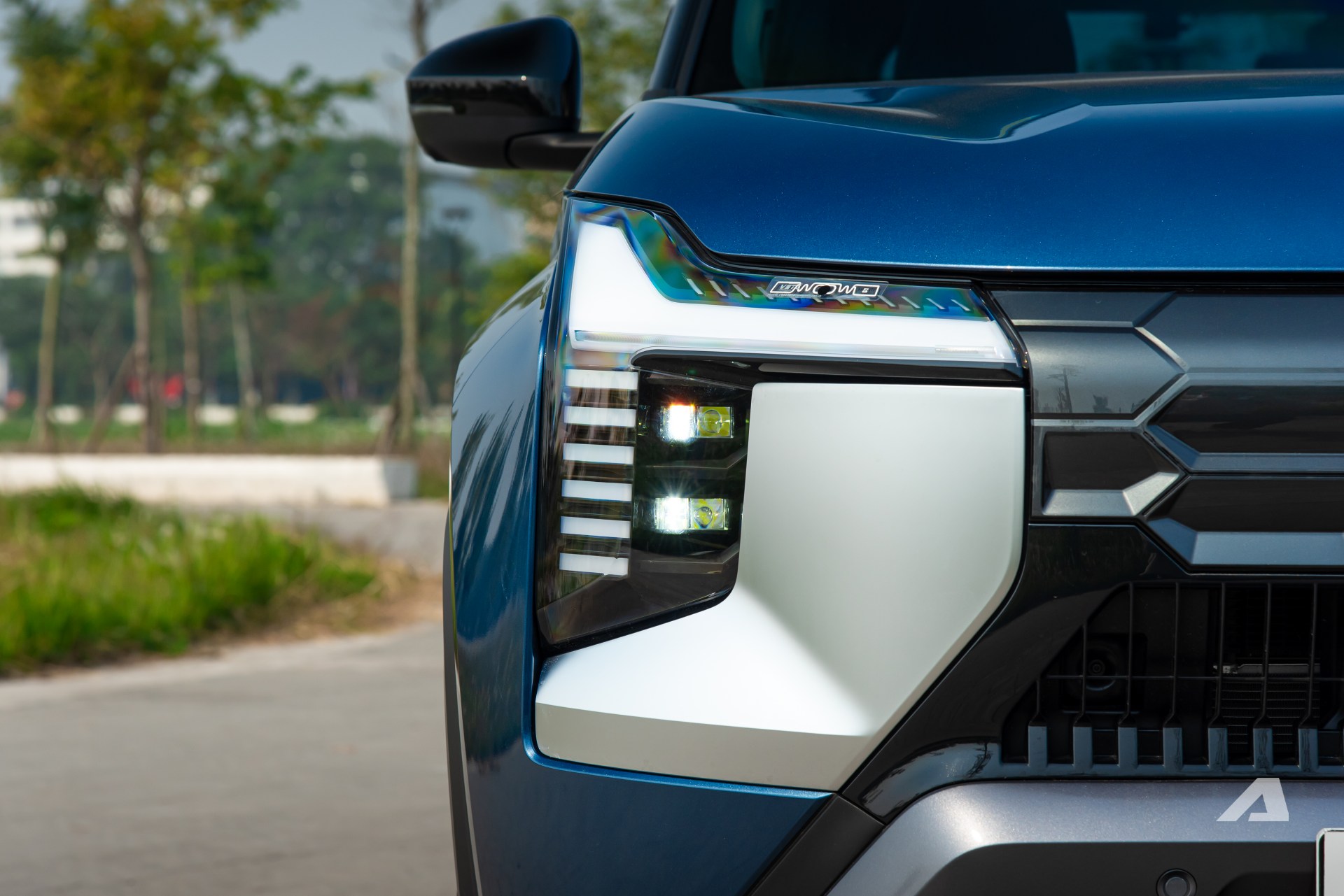 Đem Mitsubishi Destinator và Mazda CX-5 so găng thực tế xem tầm 800 triệu đồng thì xe nào đáng mua hơn và đây là câu trả lời- Ảnh 7. Phong cách thiết kế khác biệt giữa Mitsubishi Destinator và Mazda CX-5