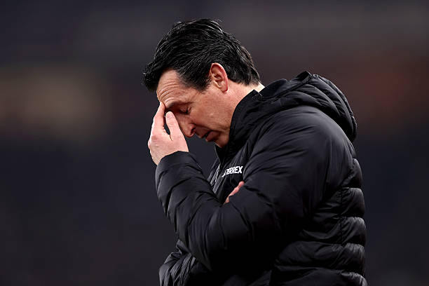 Ban lãnh đạo Aston Villa đối mặt khủng hoảng tài chính