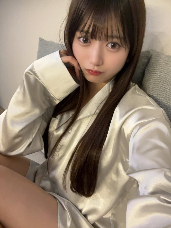 Hot girl nổi tiếng bức xúc khi bị xăm soi chuyện đời tư, nhận nhiều tin nhắn khiếm nhã vì nghề nghiệp