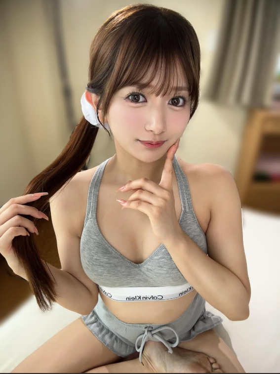 Hot girl nổi tiếng bức xúc khi bị xăm soi chuyện đời tư, nhận nhiều tin nhắn khiếm nhã vì nghề nghiệp