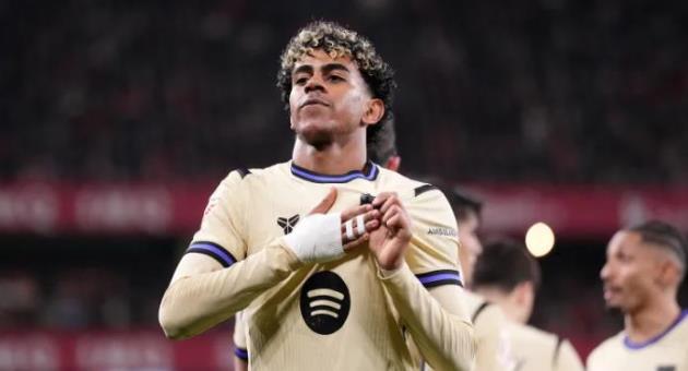 Lamine Yamal trên sân thi đấu