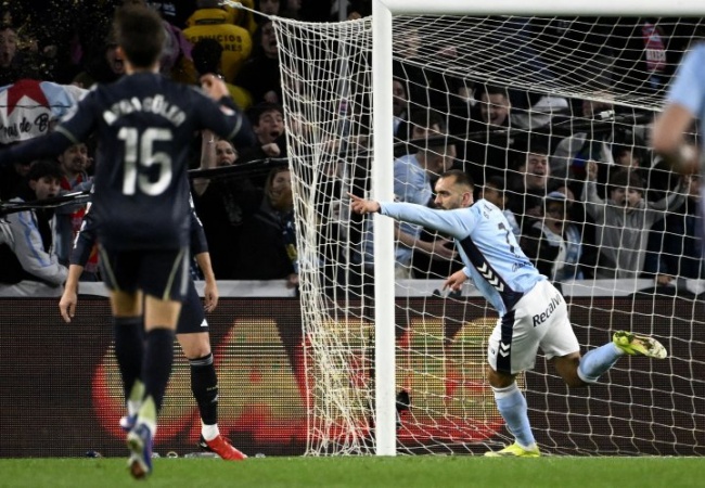 Borja Iglesias ghi bàn gỡ hòa cho Celta Vigo