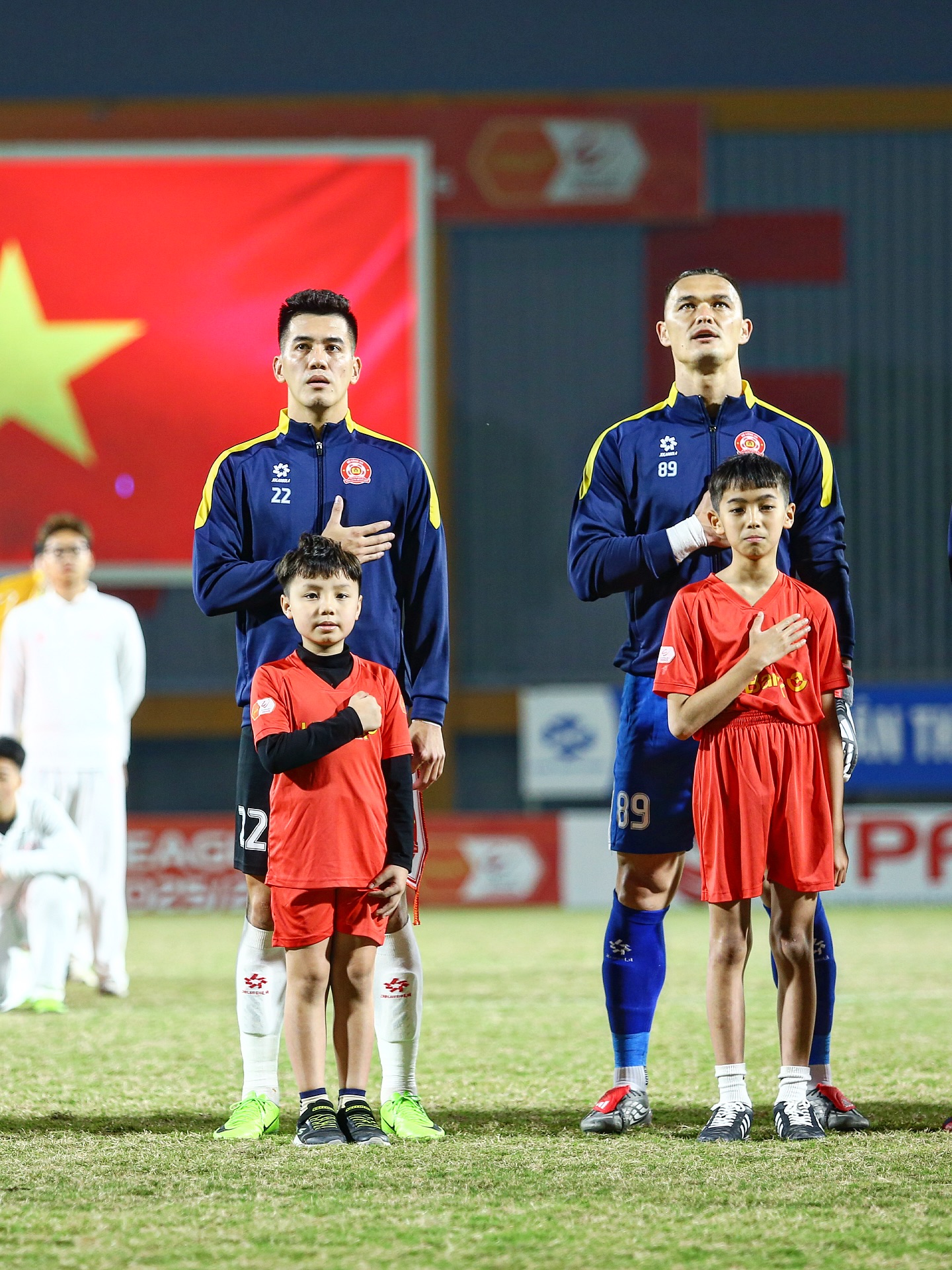 Ước mơ khoác áo đội tuyển Việt Nam cuối cùng cũng thành sự thật với Lê Giang Patrik