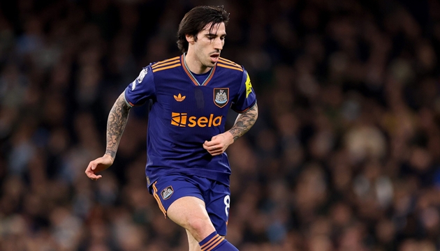 Tonali được ban lãnh đạo Man United cân nhắc kỹ lưỡng.