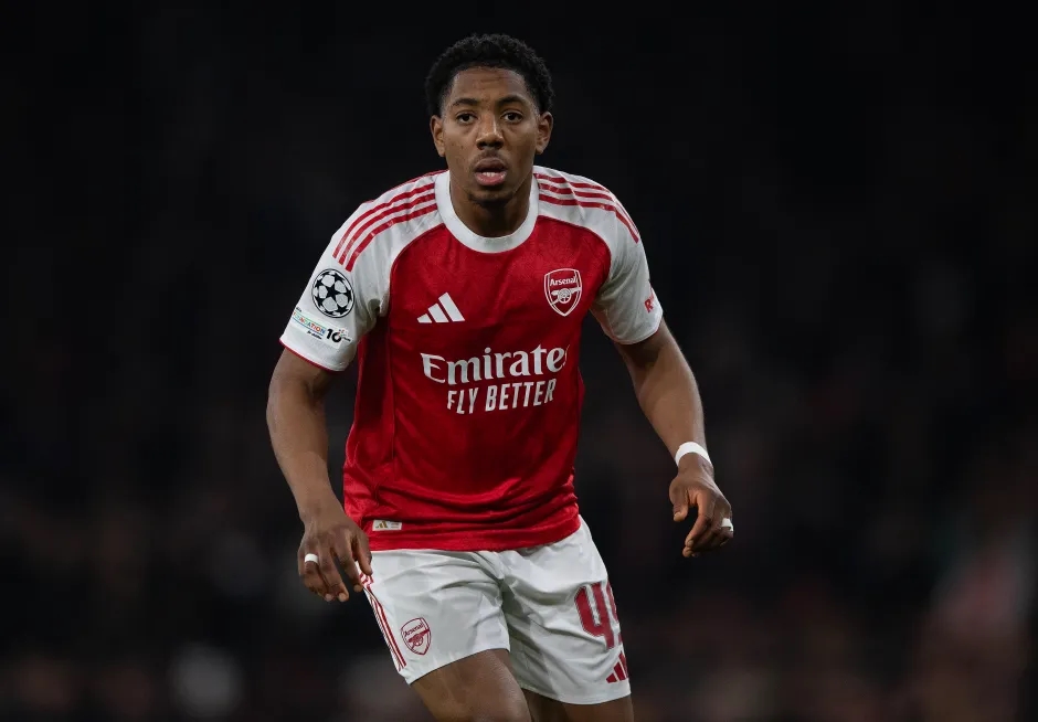 Myles Lewis-Skelly được khuyên rời Arsenal để cứu vãn sự nghiệp. Myles Lewis-Skelly được khuyên rời Arsenal để cứu vãn sự nghiệp.