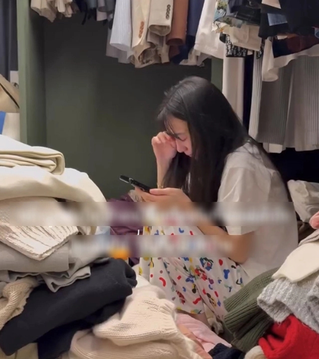 Chị gái đăng clip Grace Chalita đau khổ sau chia tay